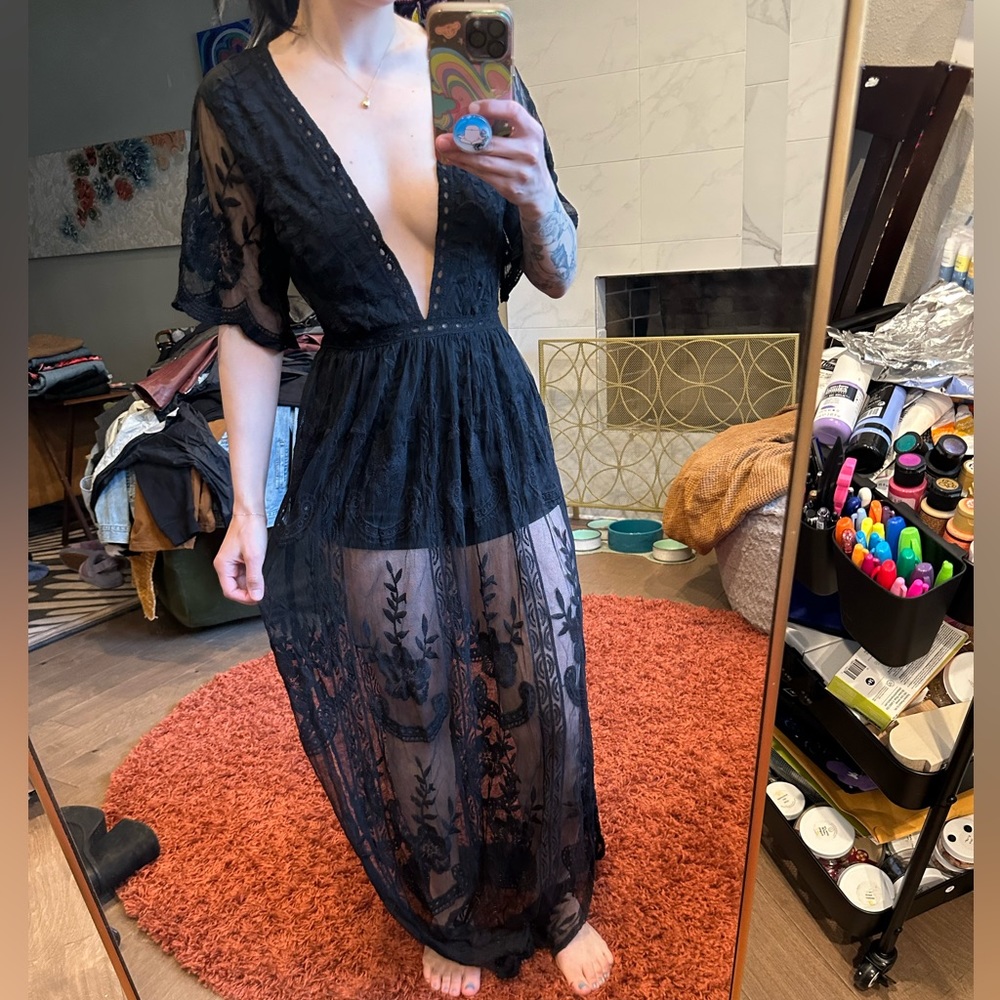 Lace mesh black dress